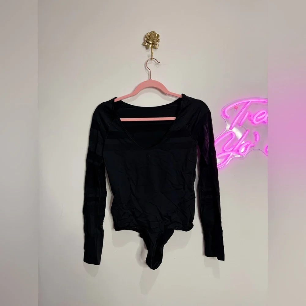 Lululemon Gleam and Glow Bodysuit Size XL - Picture 8 of 10